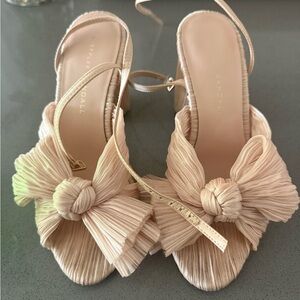 Loeffler Randal Camellia Pleated Bow Heel